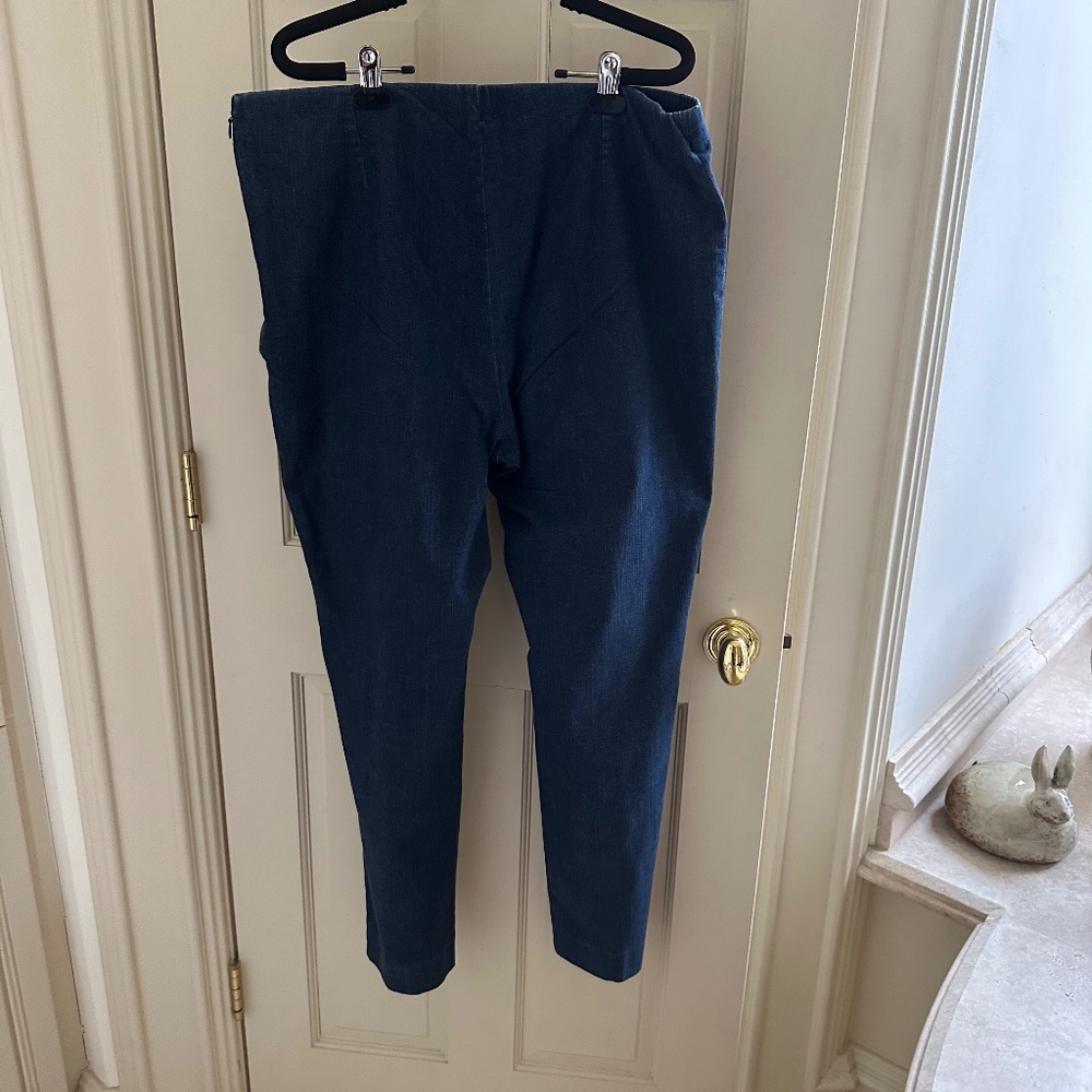 Jones Straight Leg Jeans-EUC/XL